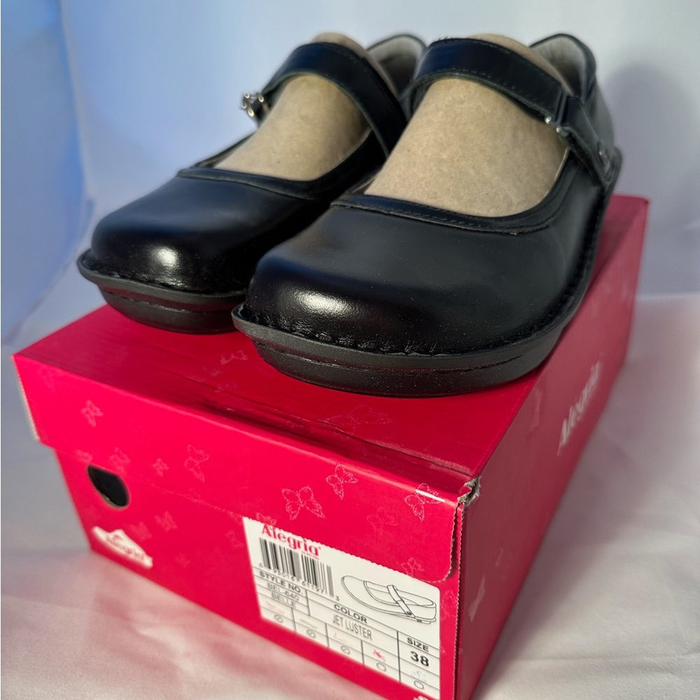 Alegria Belle Mary Jane shoes (black, size 8)